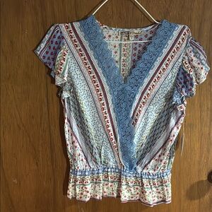 Gypsies & Moondust stitch & Needle Women's Blue Floral Top